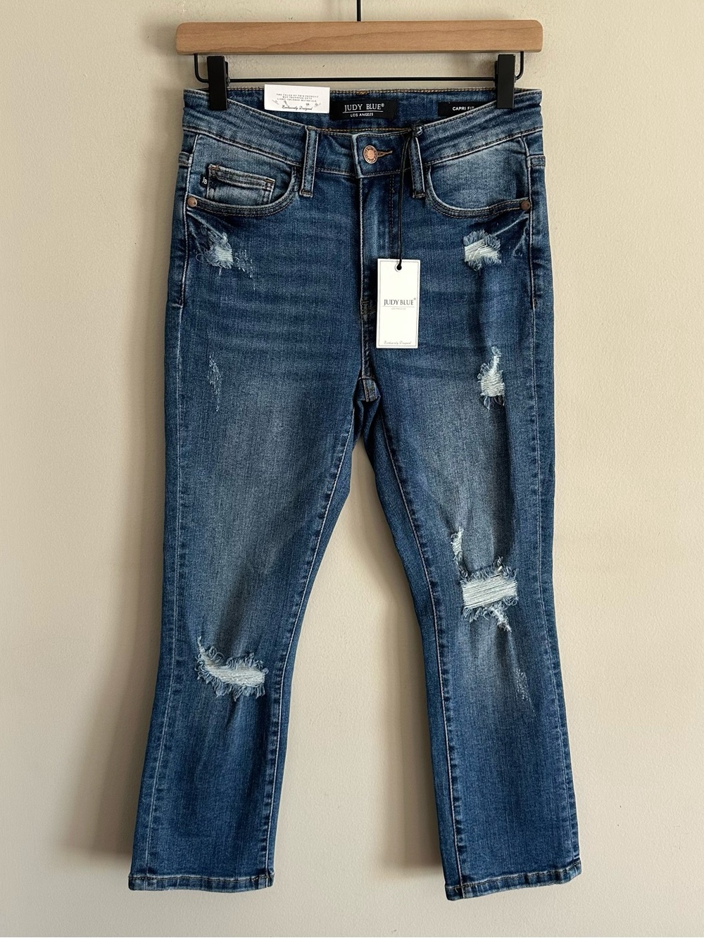NWT Judy Blue Melody Mid Rise Distressed Capri Jeans Stretch JB78100 5 27